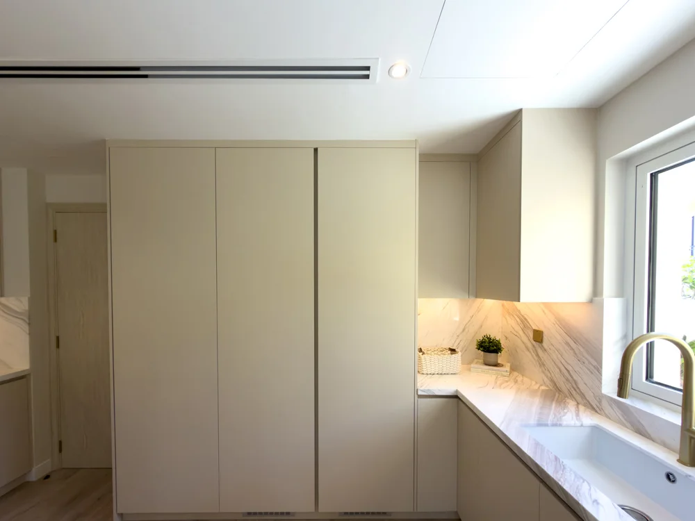 jumeirah gold estate kitchen 8